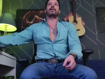 aaronbomer on Chaturbate 