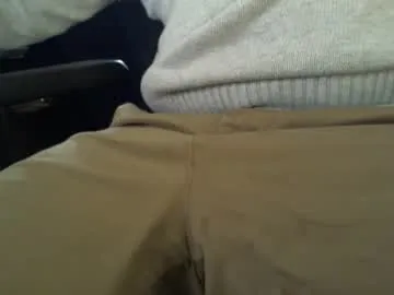 cuddlebeardeluxe on Chaturbate 