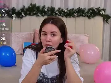 ellaander on Chaturbate 