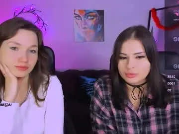 helli_belli on Chaturbate 