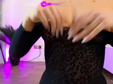 ilikeithaard on Chaturbate 