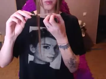 kittylovemoon model from cb