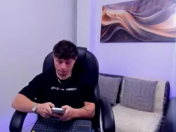 leoo_miller on Chaturbate 