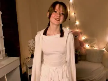 mallorygray model from cb