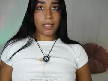 sara_jonesxx on Chaturbate 