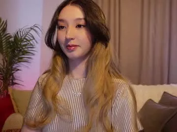 sarasuo on Chaturbate 