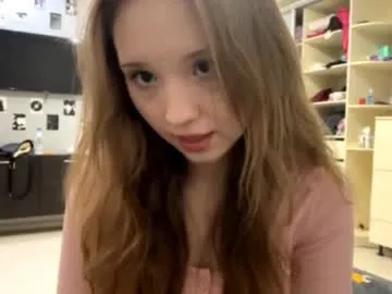 willenasow on Chaturbate 