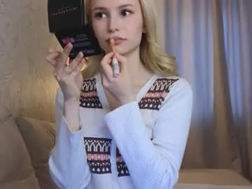 yennaone on Chaturbate 