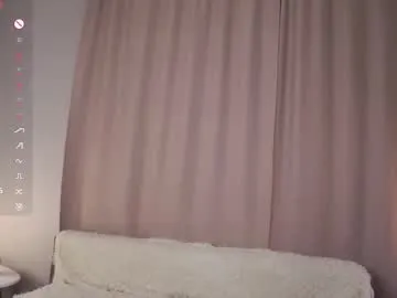 zara_shine on Chaturbate 