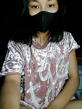 -Nancyy- on StripChat 