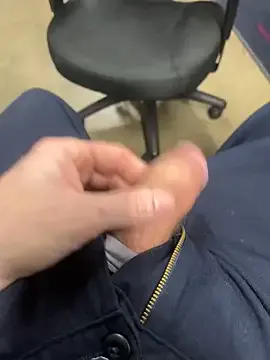 66Retro99 on StripChat 