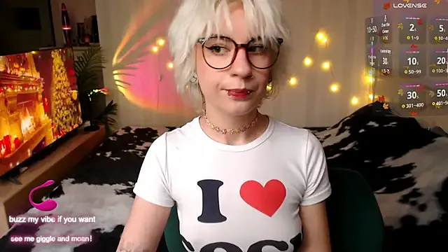 _Moonlight_t on StripChat 