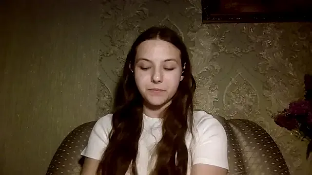 _Yuni model from StripChat