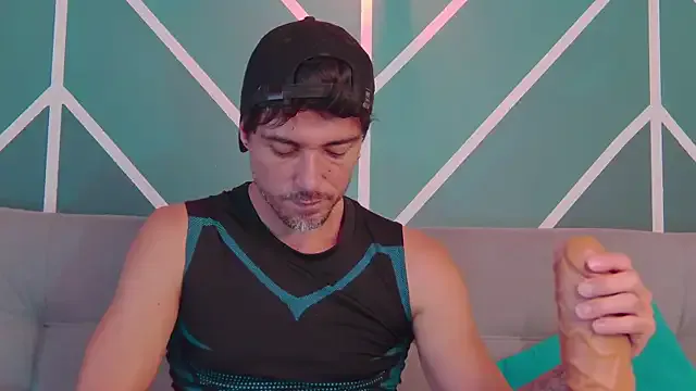 Adam_MillanFF on StripChat 