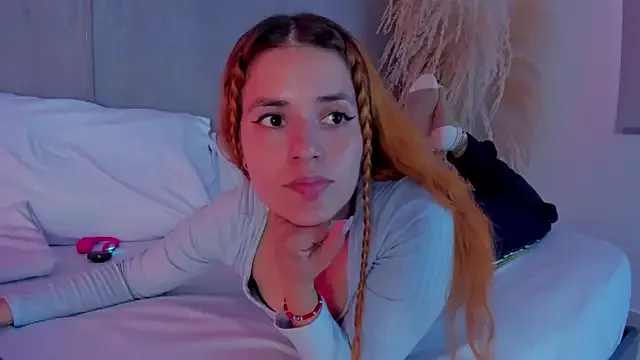 alliss_ginger_ on StripChat 