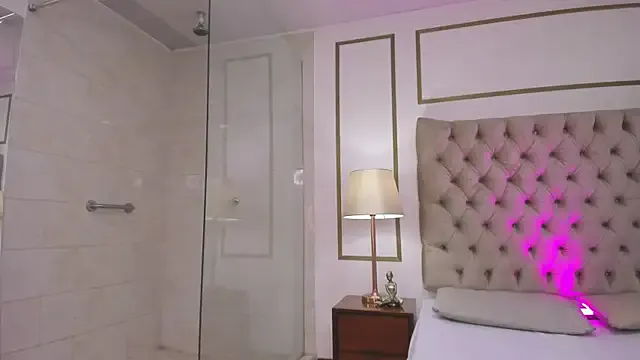 AllyPretty- on StripChat 