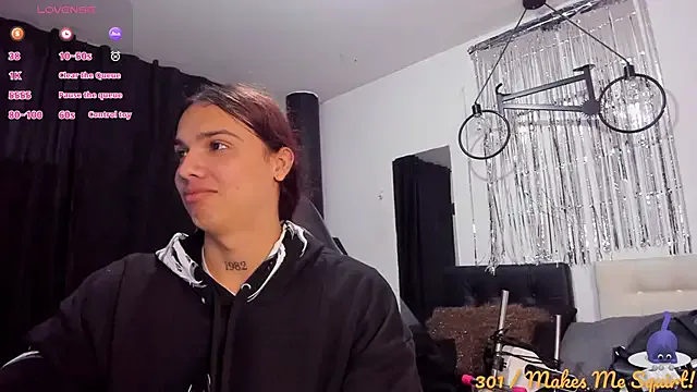 Almaazz on StripChat 