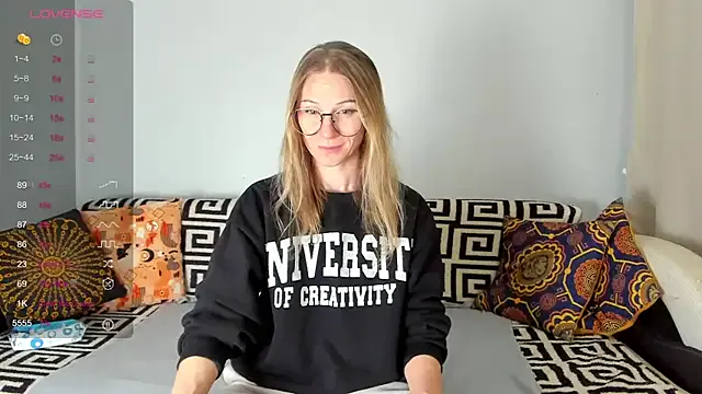 Amalia_Mio on StripChat 