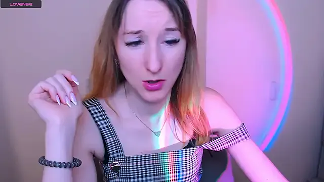 AmandaSell on StripChat 