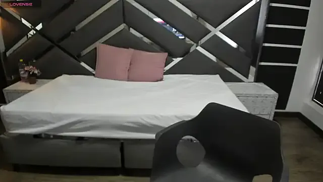 Ambarross_ on StripChat 