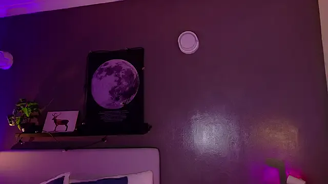 Annavic__ on StripChat 