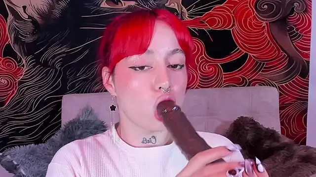 annika_taylor on StripChat 