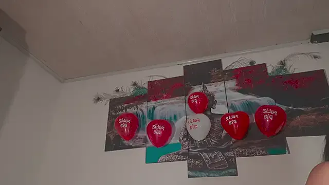 ariana-white- on StripChat 