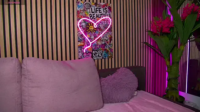 ariapetite on StripChat 