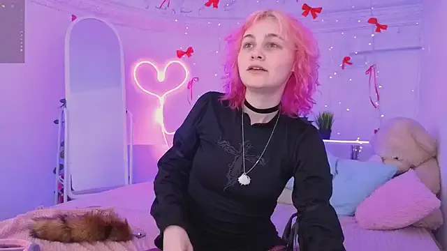 Awawrin on StripChat 