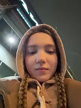 bambi_lu on StripChat 