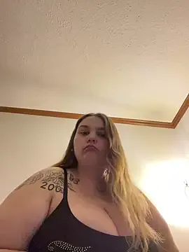 bbwnikki69 on StripChat 