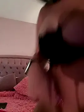 Bella__Wood on StripChat 