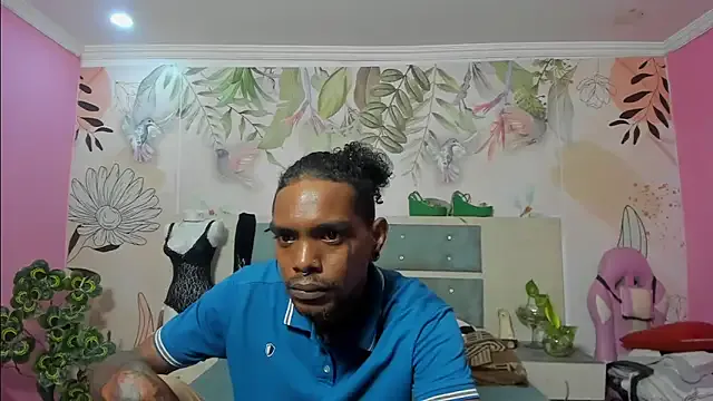 bigblackhotx1 on StripChat 