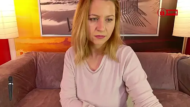 BigBoobsARRI on StripChat 