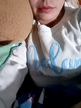 boiboi001 on StripChat 