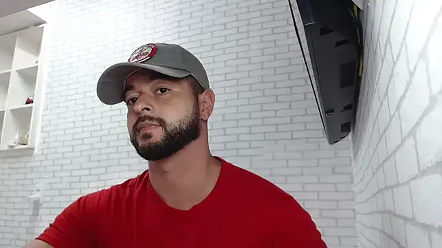 BombeiroHotx on StripChat 