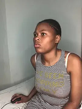 Bubbles156 on StripChat 