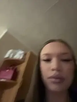 bunnyrich on StripChat 