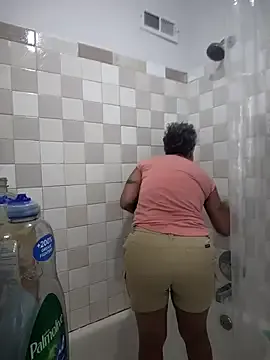 CeceilaMoon on StripChat 