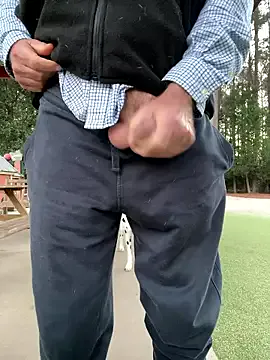 cyclone8888 on StripChat 