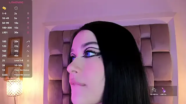 Dannika07 on StripChat 