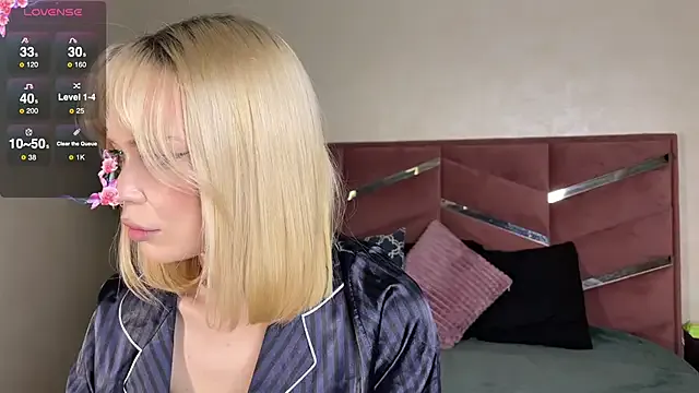 dollfromvenus on StripChat 