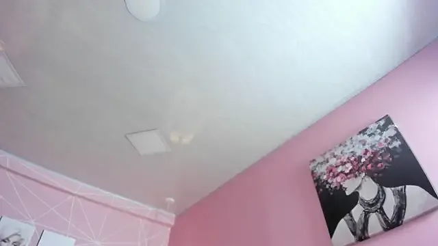 dolly_zoe on StripChat 