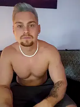 EddyRise- on StripChat 