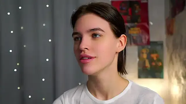 EleneButton on StripChat 