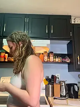 EllieMelts on StripChat 