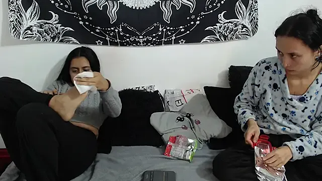 emily_n_abby model from sc