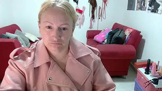 emperabigbootybigass on StripChat 