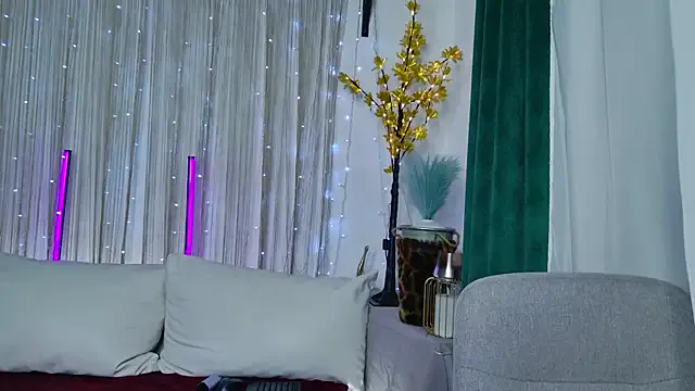 EngelHelene on StripChat 