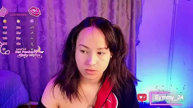 Eymmy_24 on StripChat 